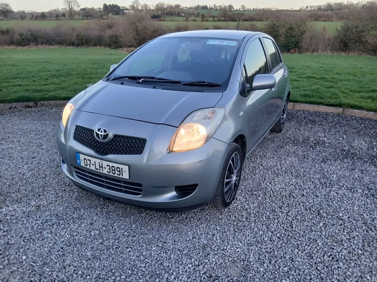 TOYOTA YARIS NG 1.0L LUNA 5DR new nct 11/26 - Image 2