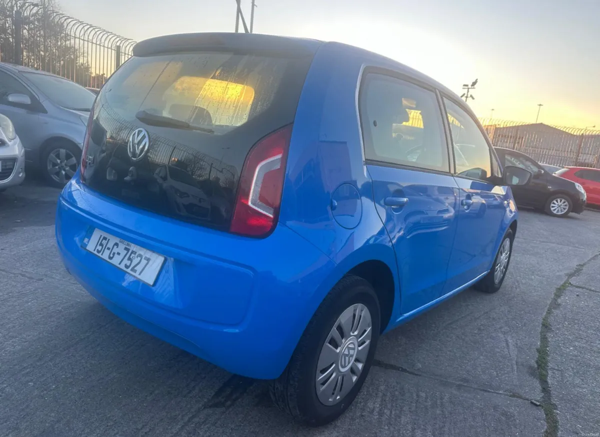 Volkswagen up! 2015 Automatic/ warranty. - Image 4
