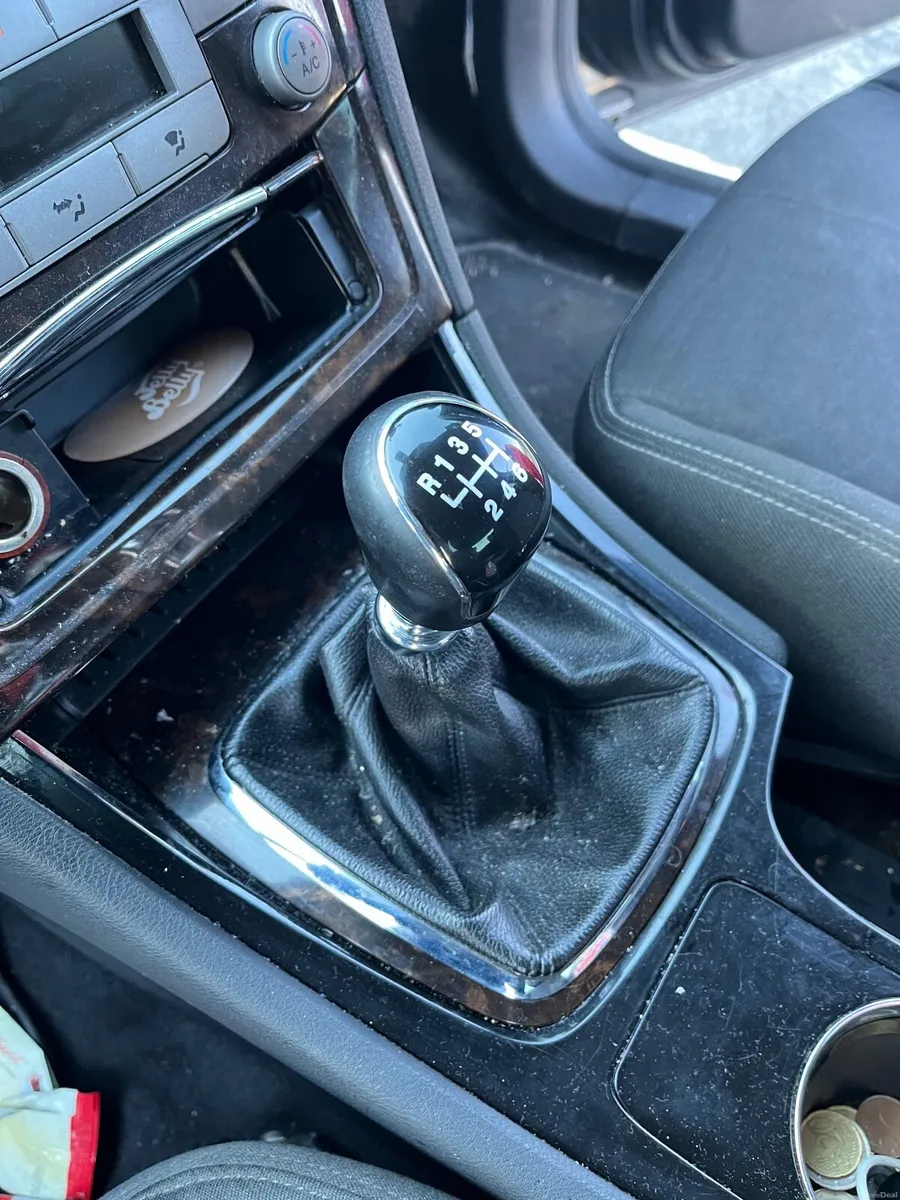 Ford Mondeo 2008 for parts or repair - Image 2