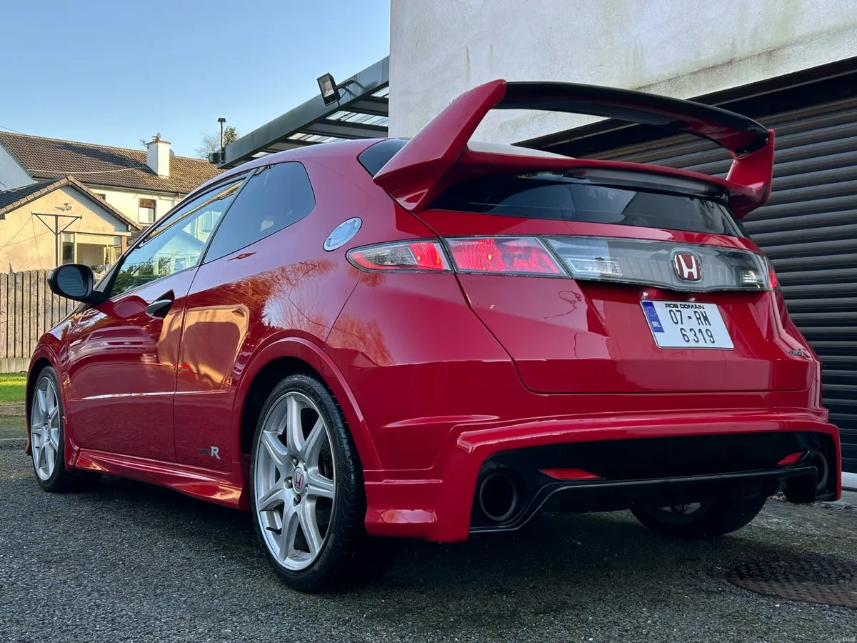 Honda Civic Type R FN2 GT Pack - Image 3