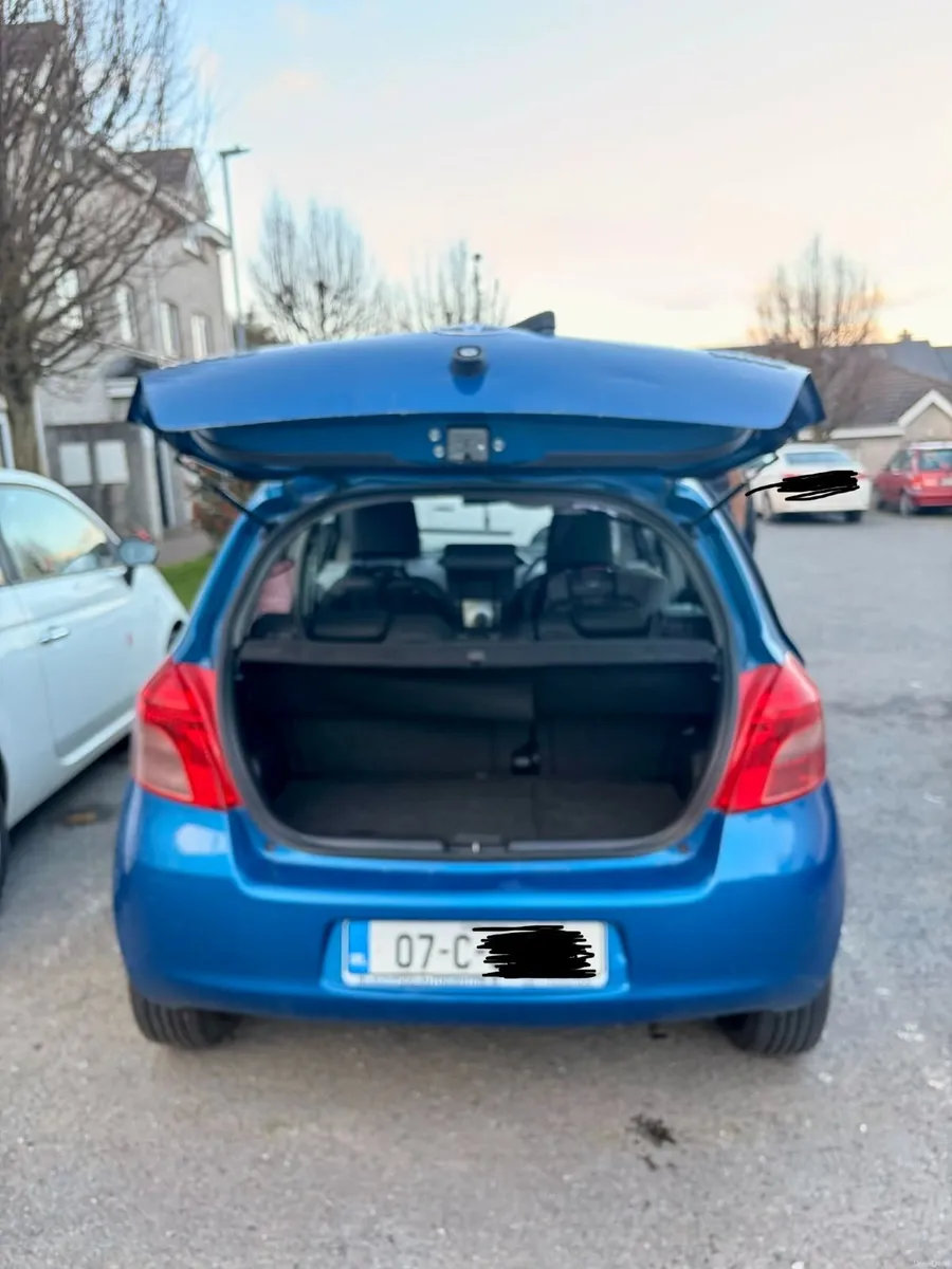 Toyota Yaris 2007 - Image 3