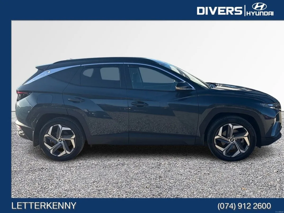Hyundai Tucson Executive Plus 2tone Automatic - Image 3