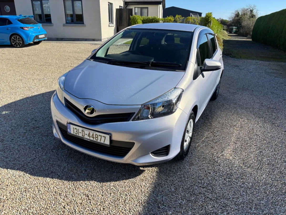 Toyota Vitz NSP130 131D44877 - Image 2