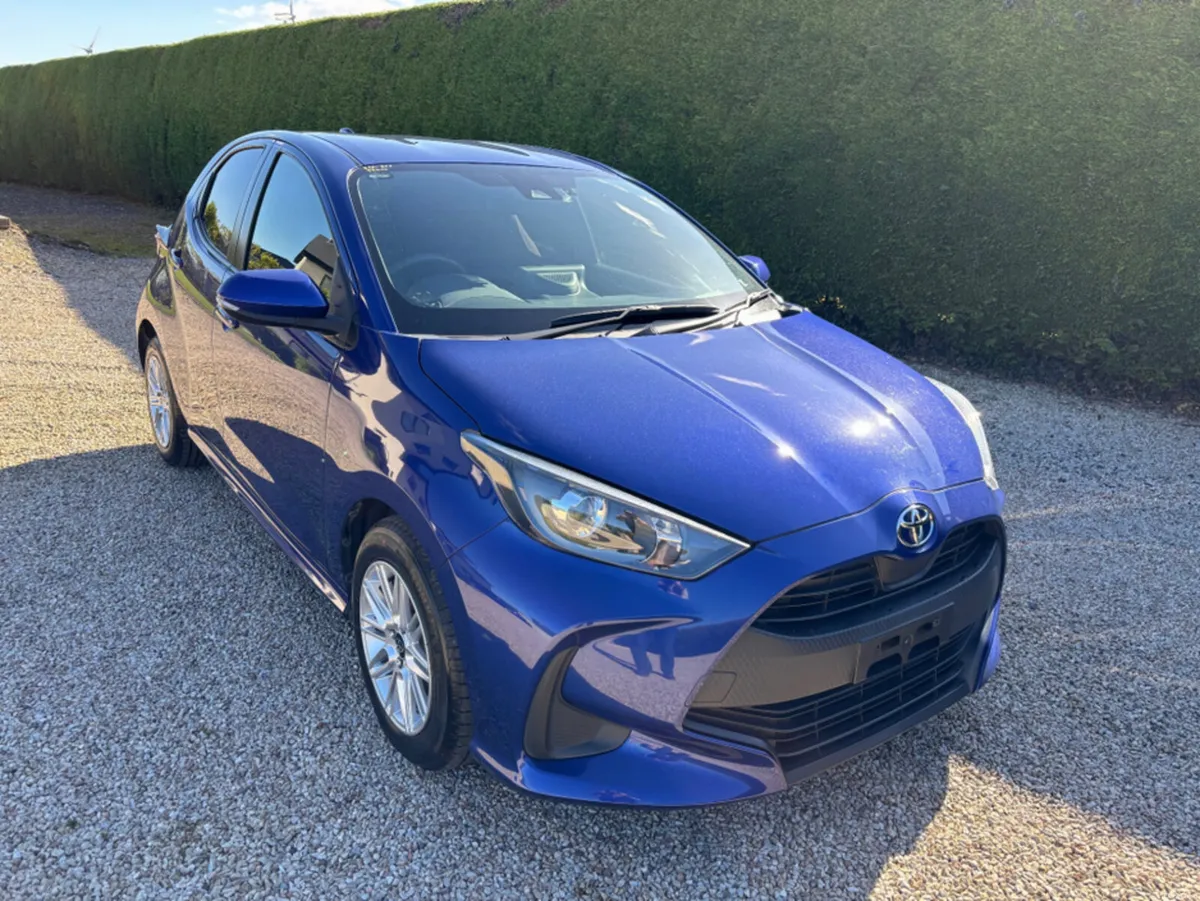 Toyota Yaris KSP210 1.0 - Image 2