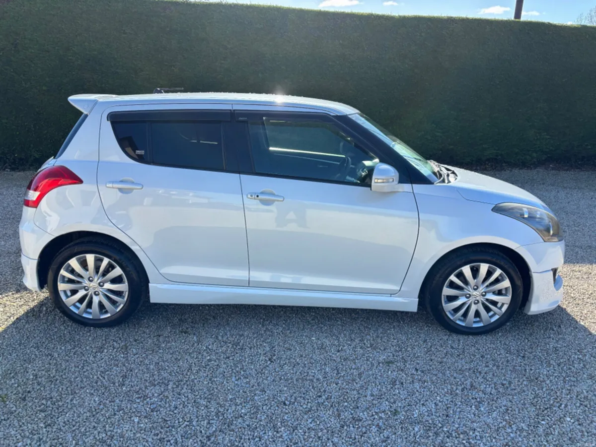Suzuki Swift RS MODEL - Image 4