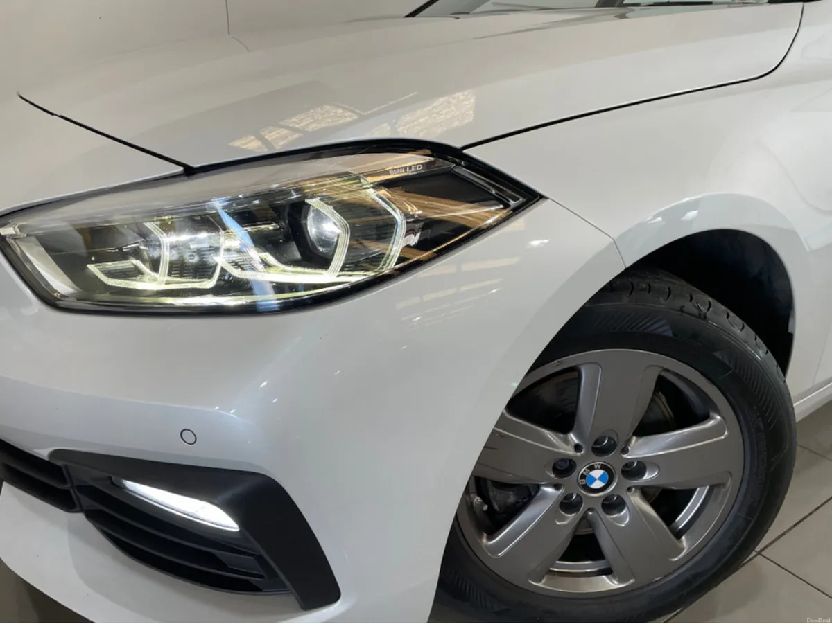 BMW 1-Series 116 DIESEL AUTO - Image 5