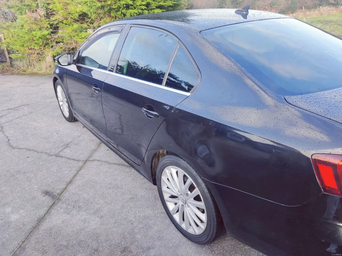 Volkswagen Jetta 2018 - Image 3