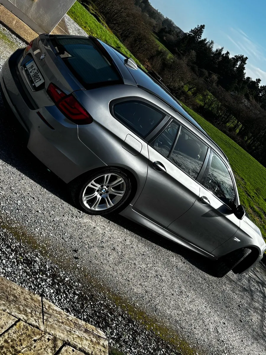 BMW 520d F11 M Sport Touring 5dr - Image 2