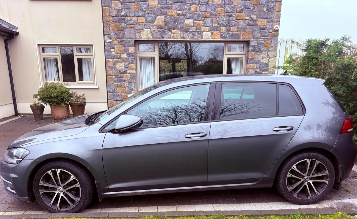 Volkswagen Golf 1.6L Diesel 182 - Image 2