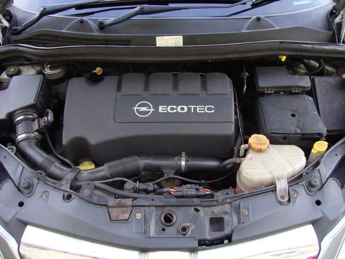 Opel Corsa new nct 02/27 tax 04/26 - Image 4