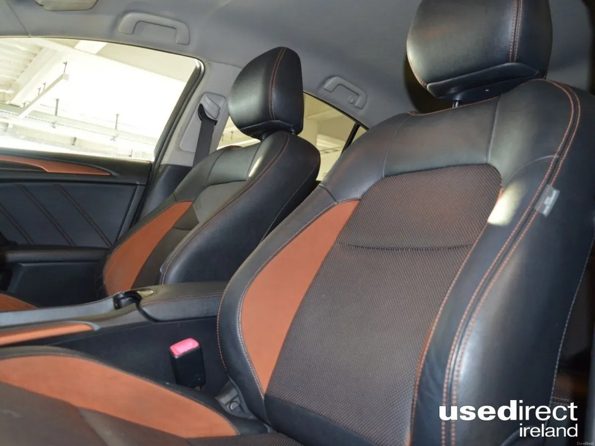 Toyota Avensis 1.6 D-4D Sol Navi Saloon - Image 4