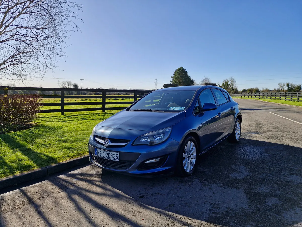 Opel  Astra  Diesel (NCT TESTED AND TAXED)!!! - Image 2