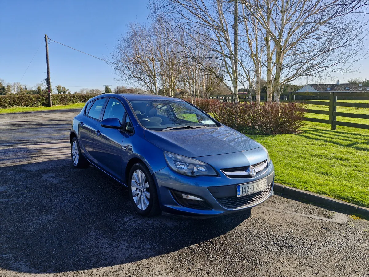 Opel  Astra  Diesel (NCT TESTED AND TAXED)!!! - Image 1