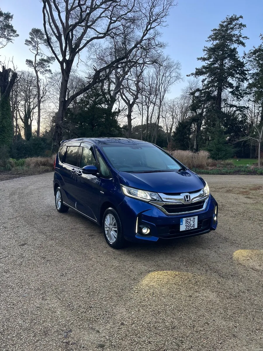 Honda Freed+ 4WD Hybrid - Image 1