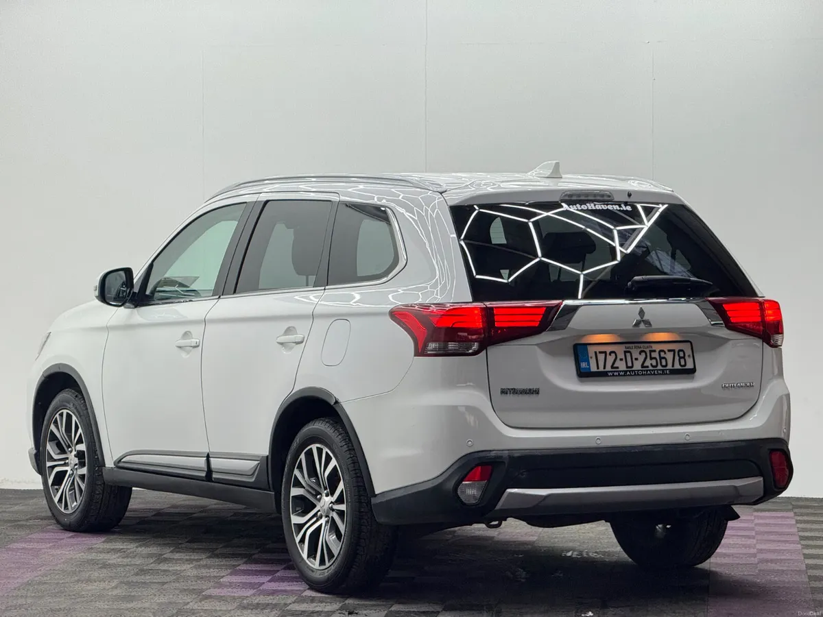 2017 Mitsubishi Outlander 2.2D, 7 Seater - Image 4