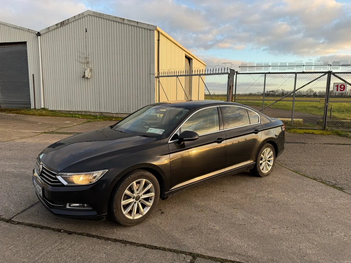Volkswagen Passat 2.0 - Image 3