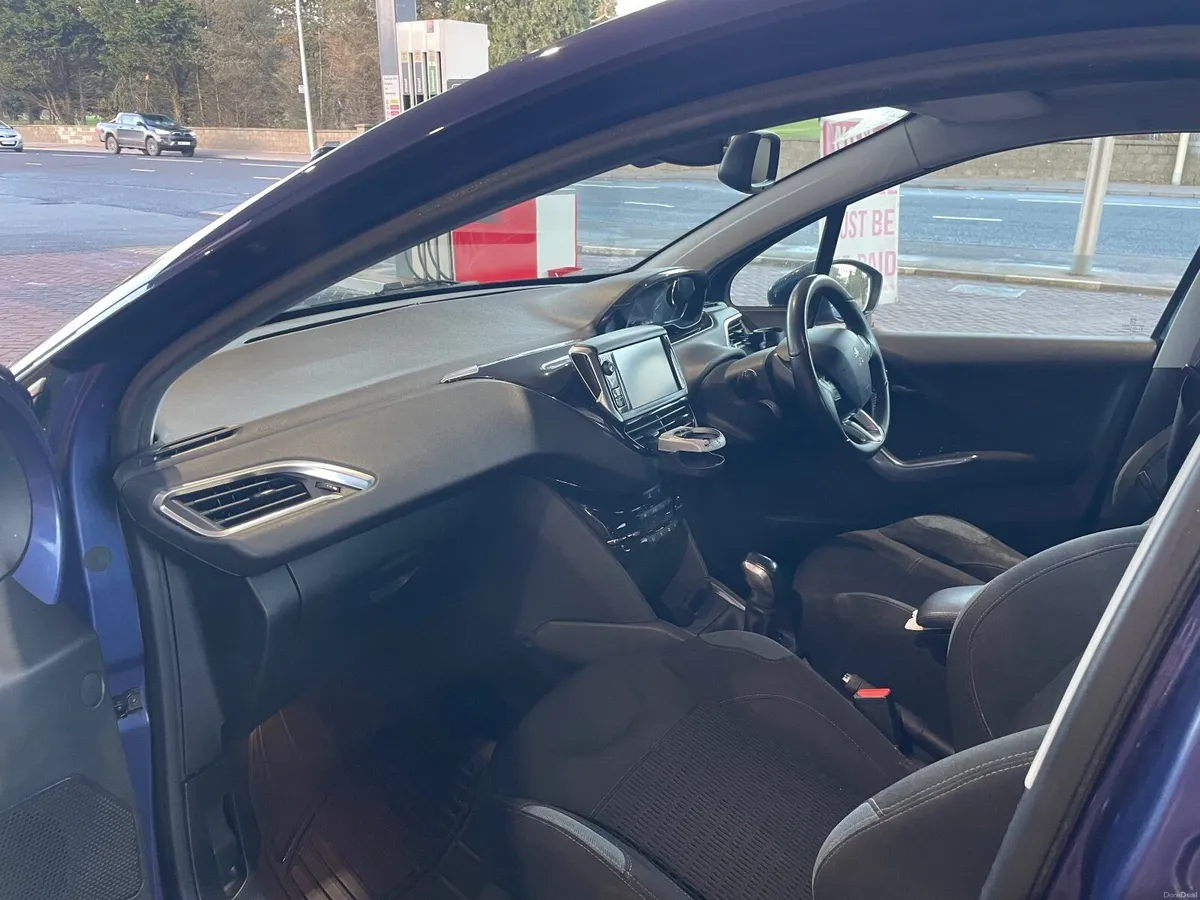 Peugeot 208 2013 - Image 3