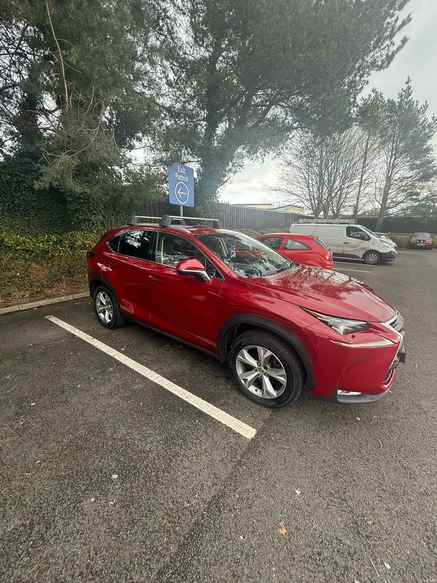 Lexus NX300h 2015 Hybrid - Image 3