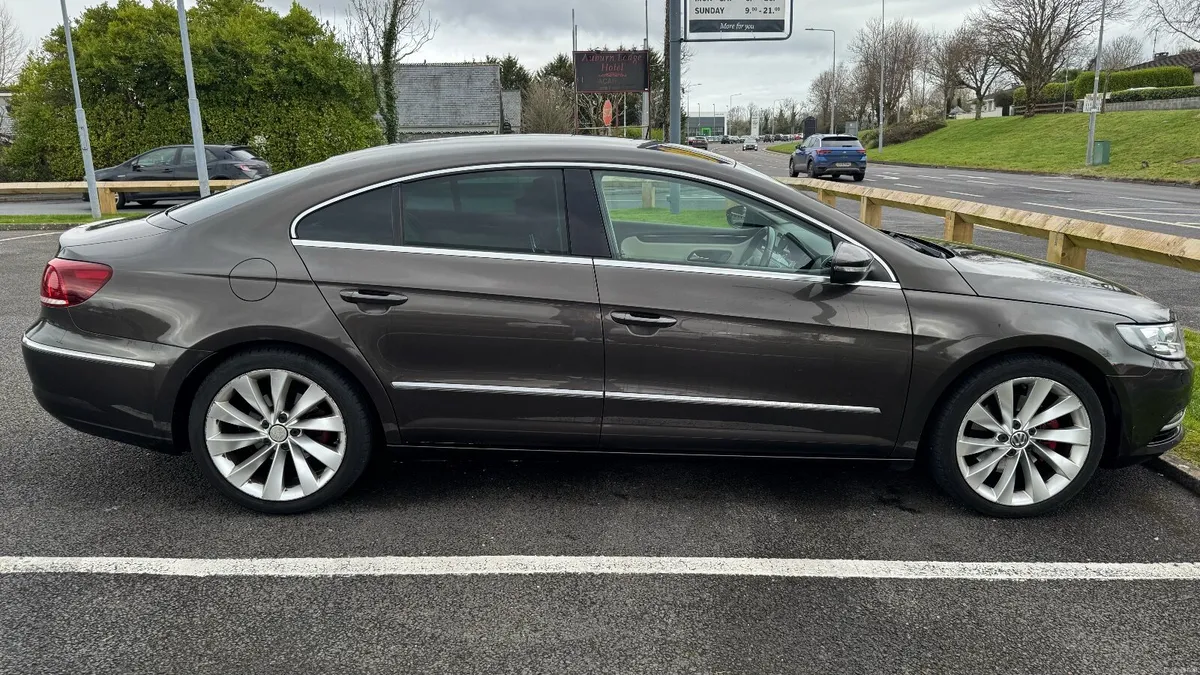 2013 Volkswagen CC Coupe - Image 2