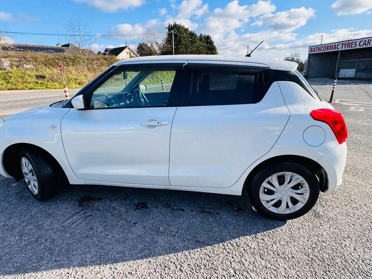Suzuki swift Petrol Automatic - Image 3