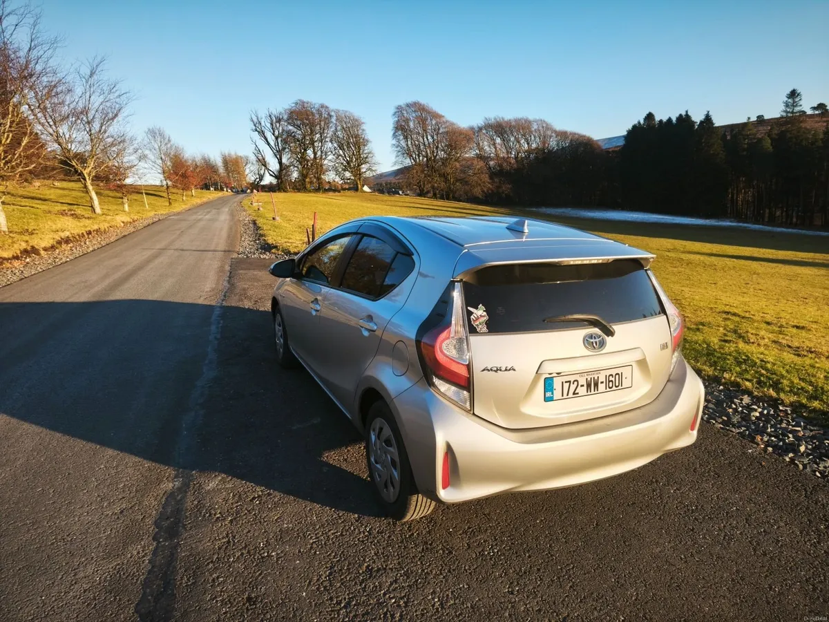 Toyota Aqua 2017 - Image 3