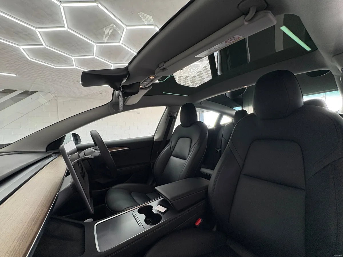 Tesla Model 3 Long Range AWD 2022 - Image 3