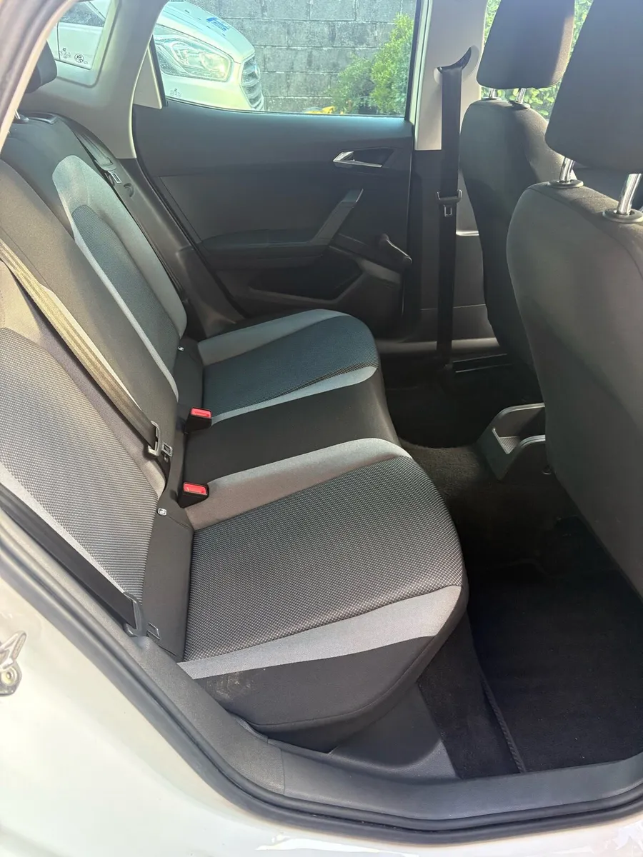 192 seat Ibiza white - Image 3