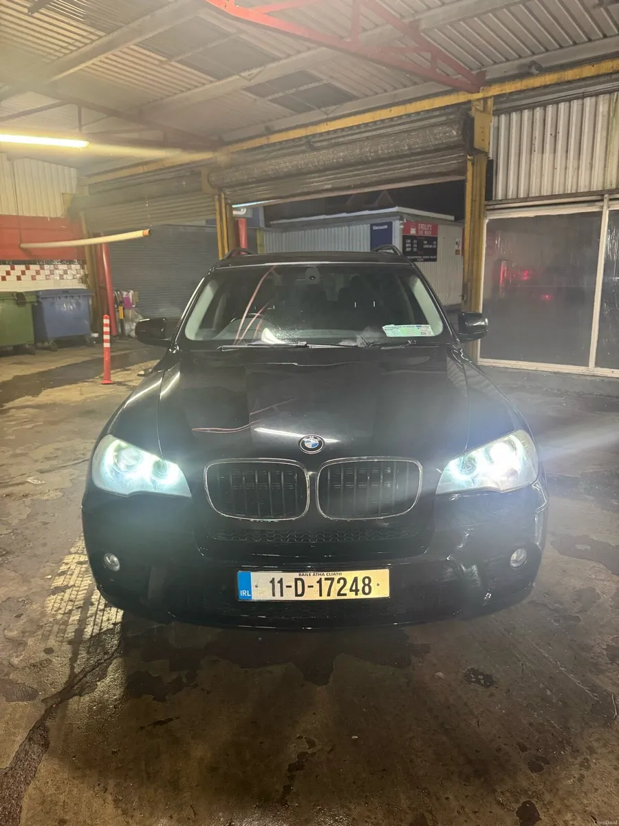 BMW X5 - Image 1