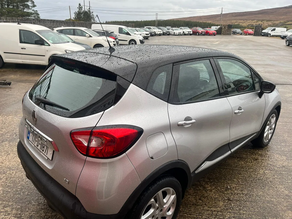 2017 RENAULT CAPTUR AUTOMATIC WARRANTY DELIVERY - Image 2