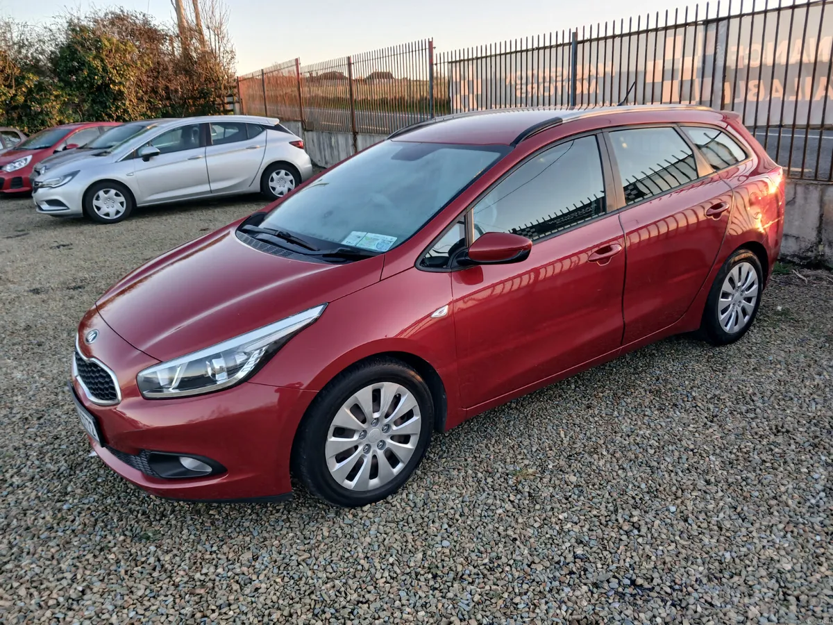 Kia Ceed 2014 1.4 Diesel 5 door touring - Image 4