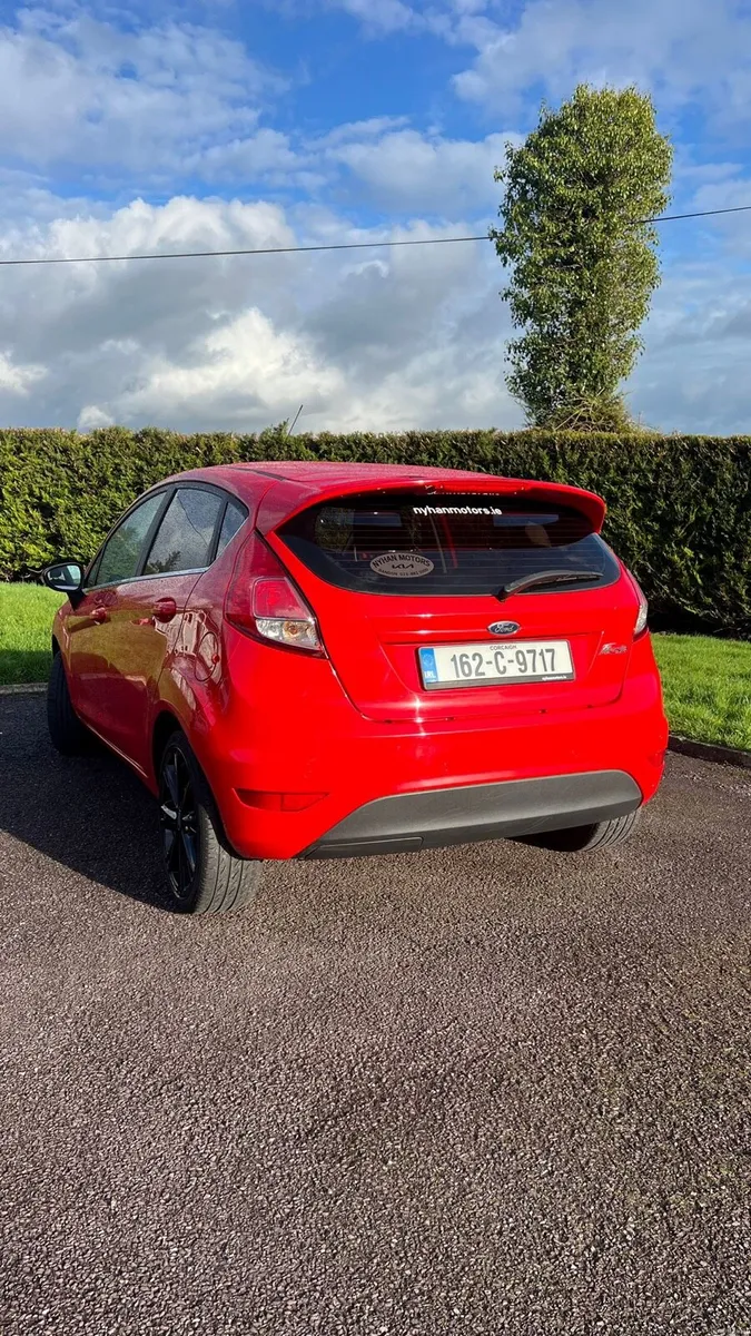 Ford Fiesta 2016 LOW MILAGE - Image 4