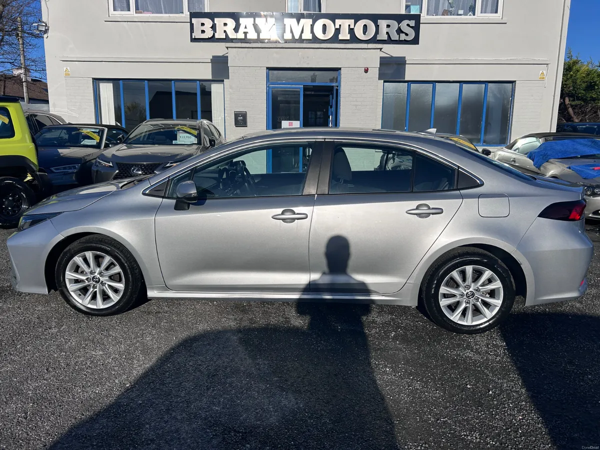 2023 TOYOTA COROLLA HYBIRD AUTO LUNA SALOON - Image 3