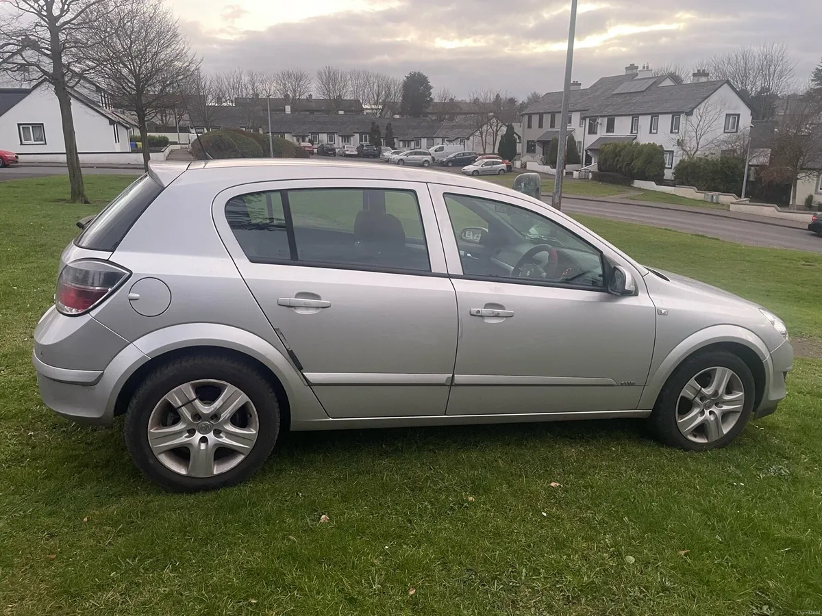2009 Vauxhall Astra 1.7Diesel NCT 05.26 tax 04.26 - Image 3