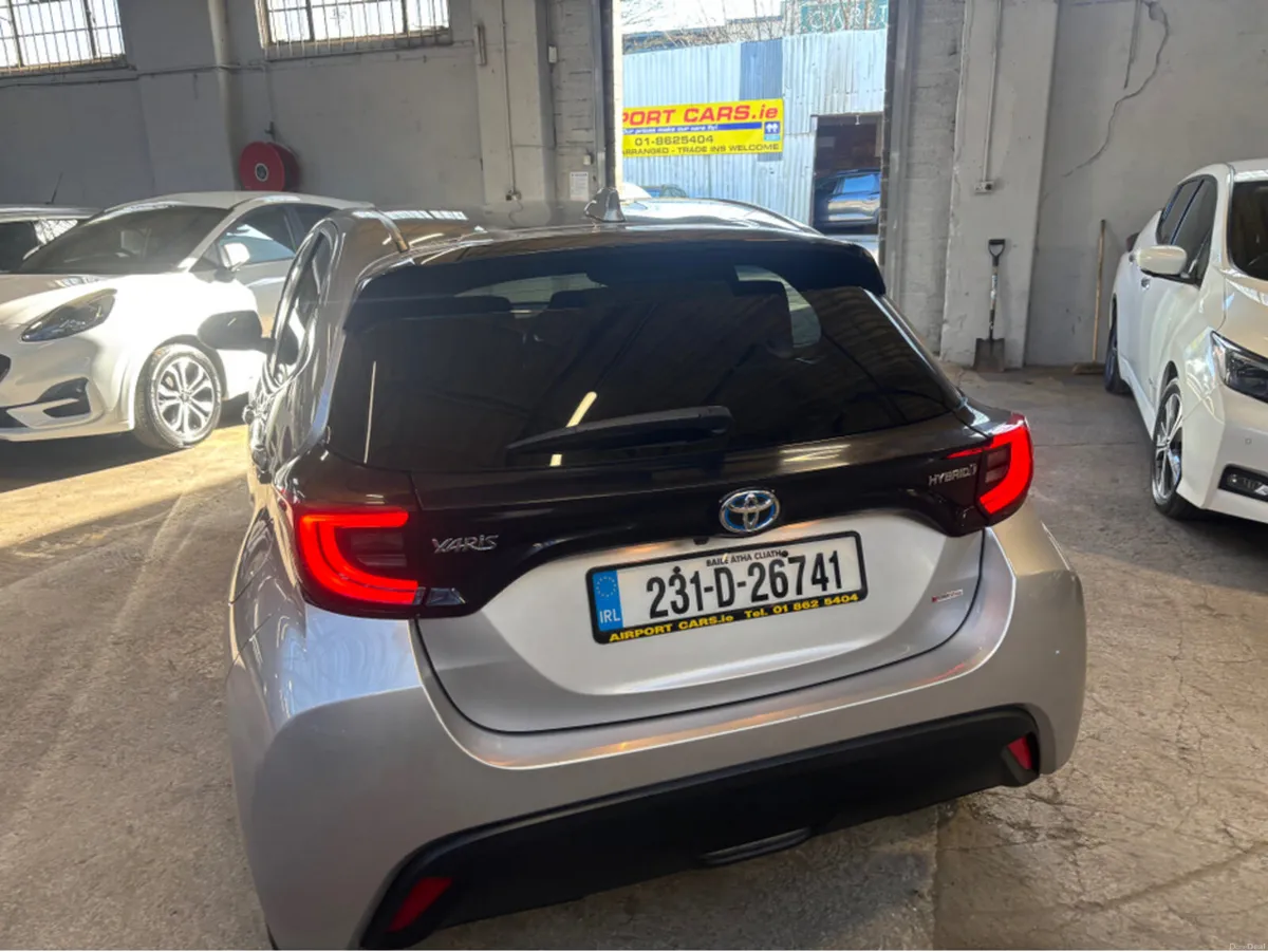 Toyota Yaris 1.5 LUNA SPORT 4DR AUTO - Image 3