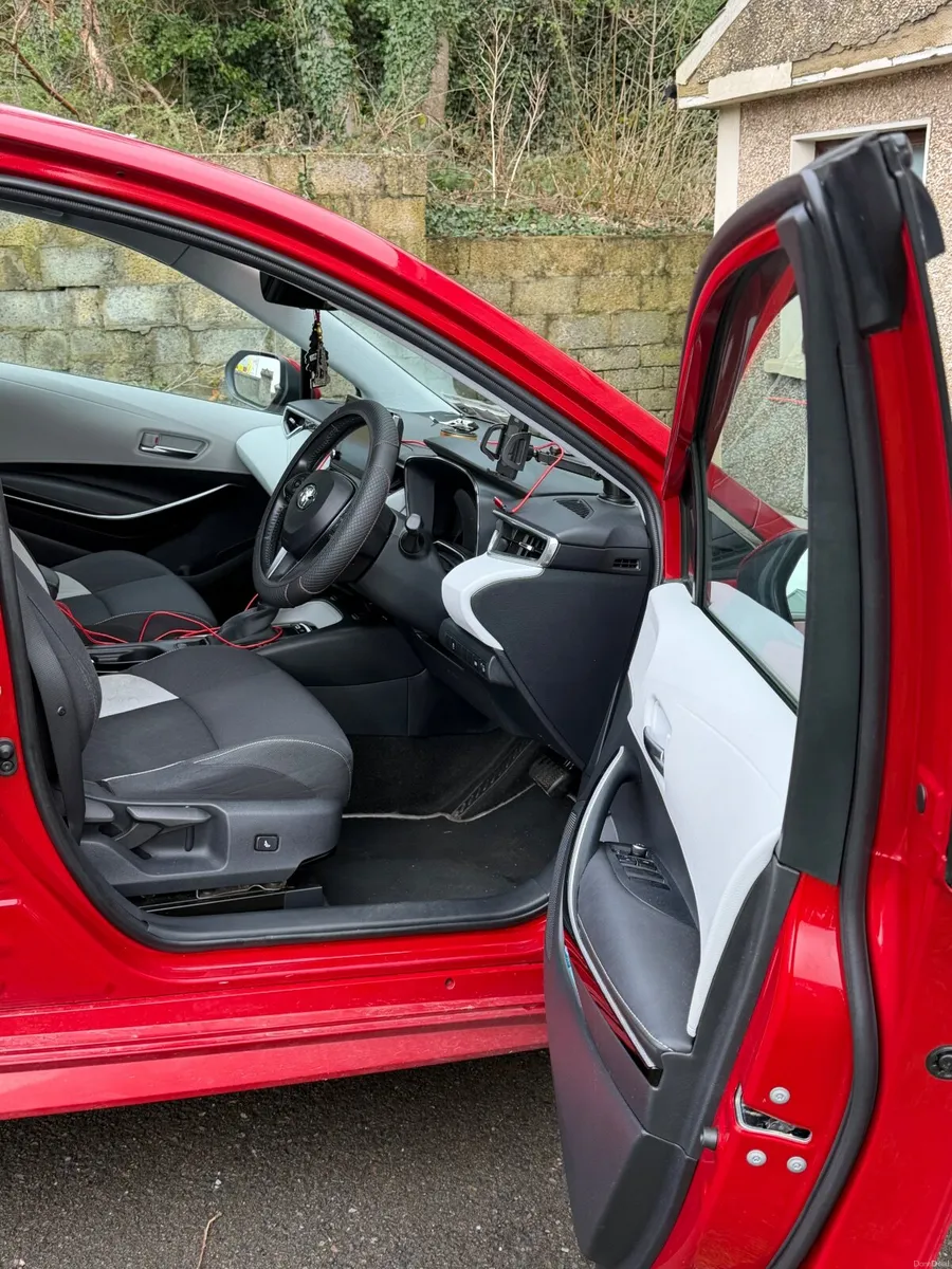 Toyota Corolla sol 2020 | High spec | Automatic - Image 4