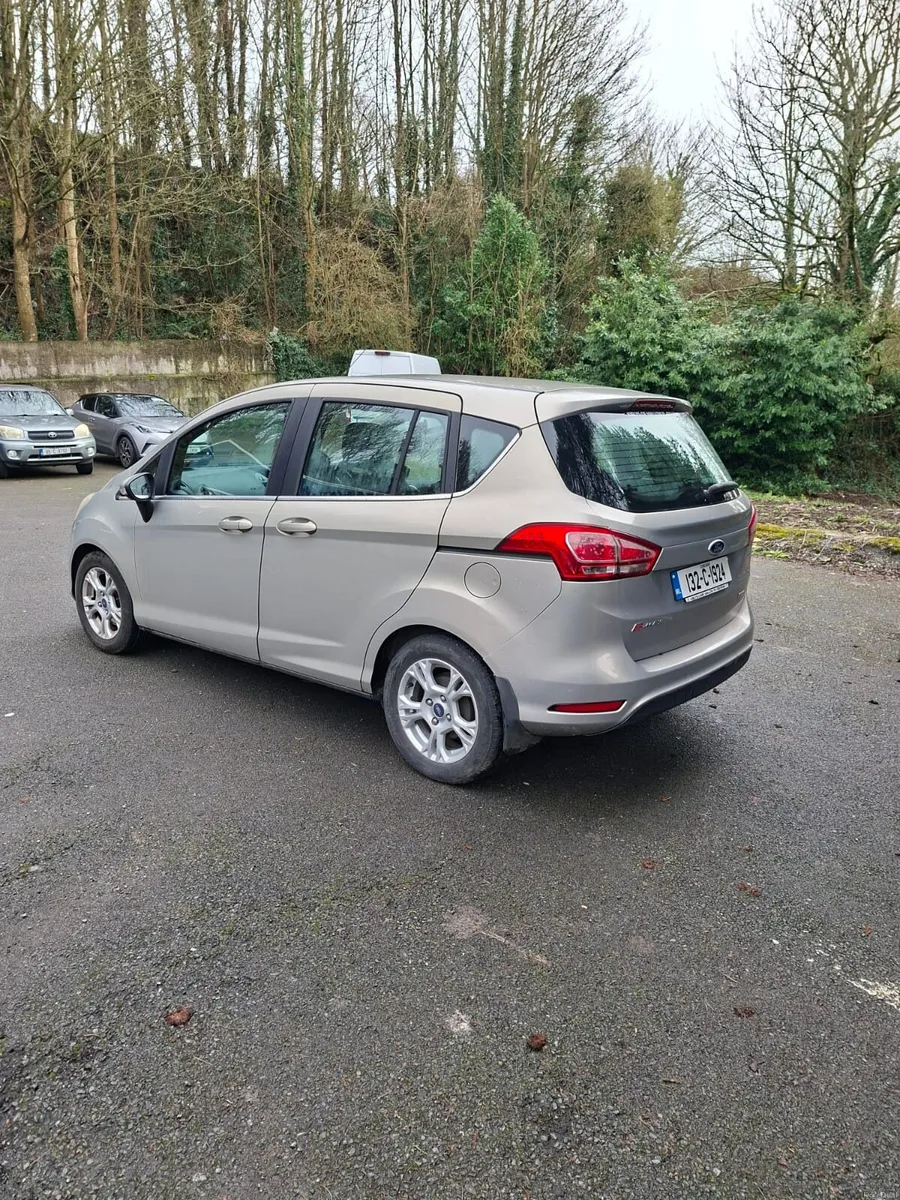 Ford b max - Image 2