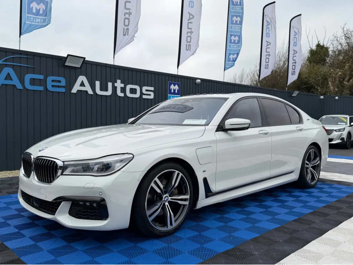 BMW 7-Series 740E M-SPORT - 2.0 PETROL HYBRID - AU - Image 4