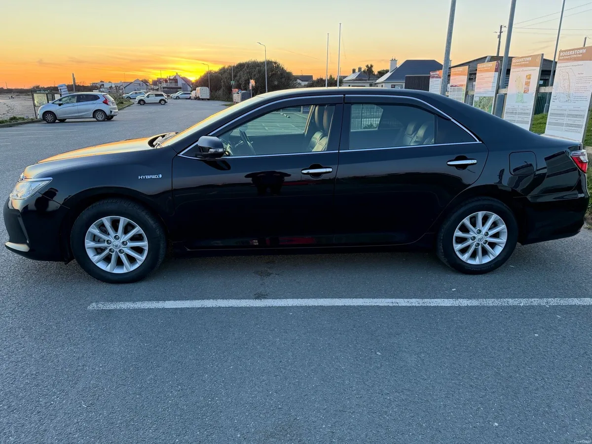 Toyota Camry - Image 4