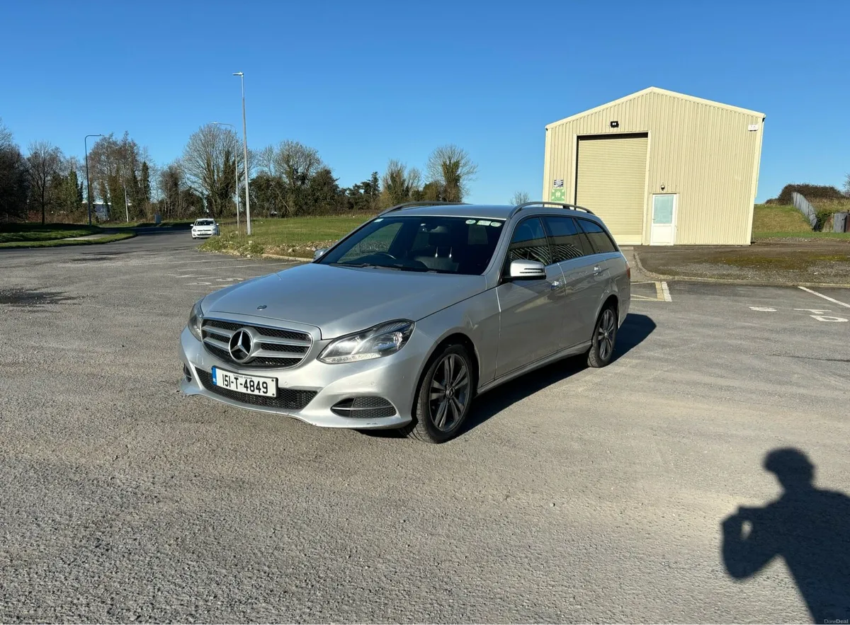 Mercedes E250 Estate - Image 2