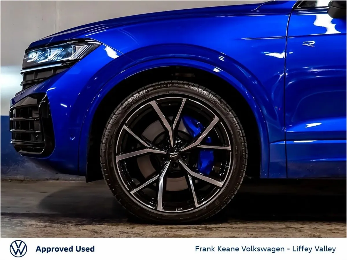 Volkswagen Touareg R 3.0TSI PHEV 462BHP - Image 4
