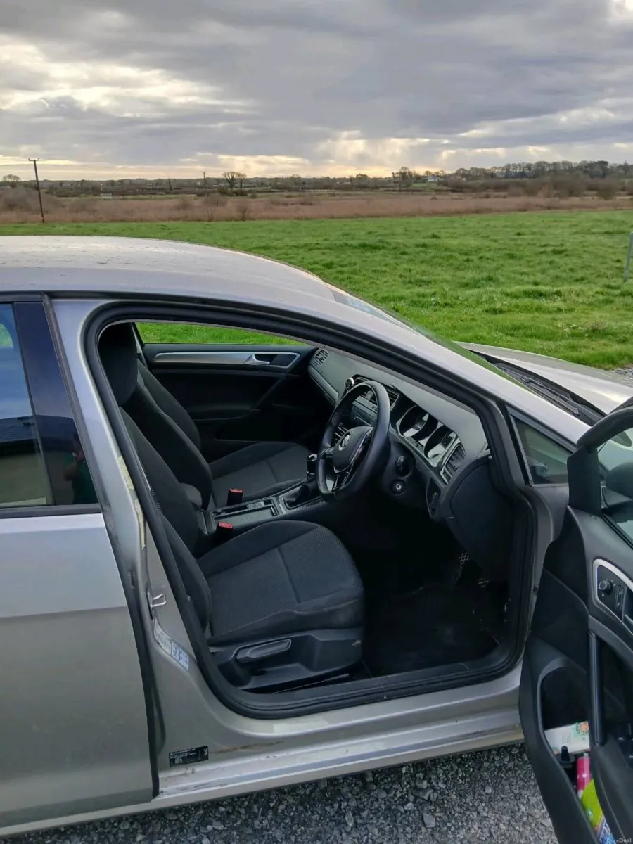 Volkswagon Golf. 1.0TSI Petrol - Image 4