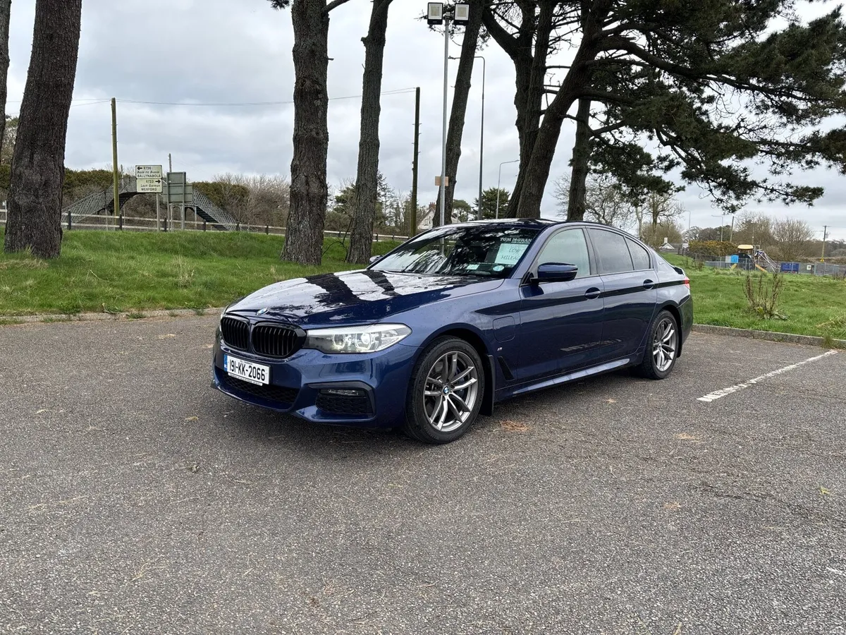 BMW 5-Series 2019 - Image 1