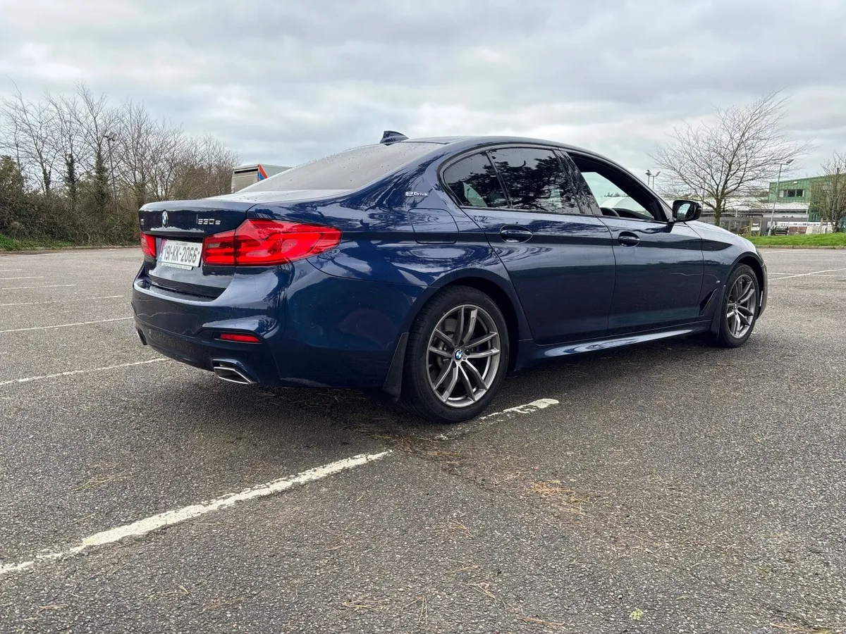 BMW 5-Series 2019 - Image 3