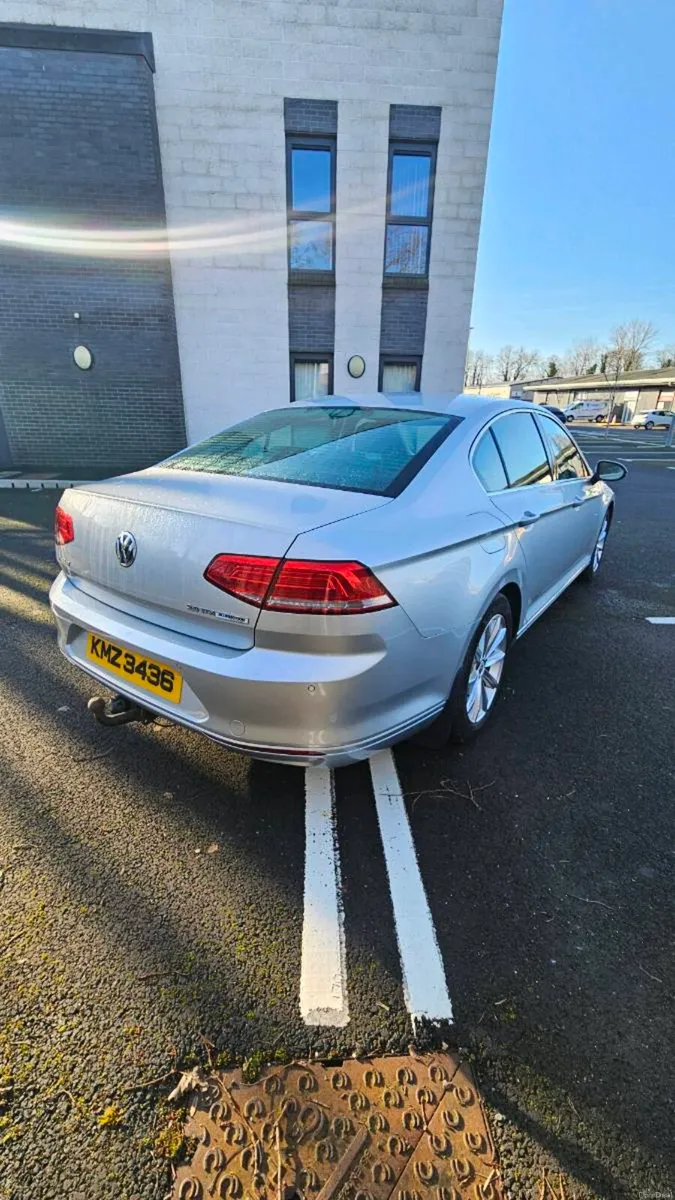 2015 Volkswagen Passat 2.0 Tdi, NI Car, £20 tax - Image 2