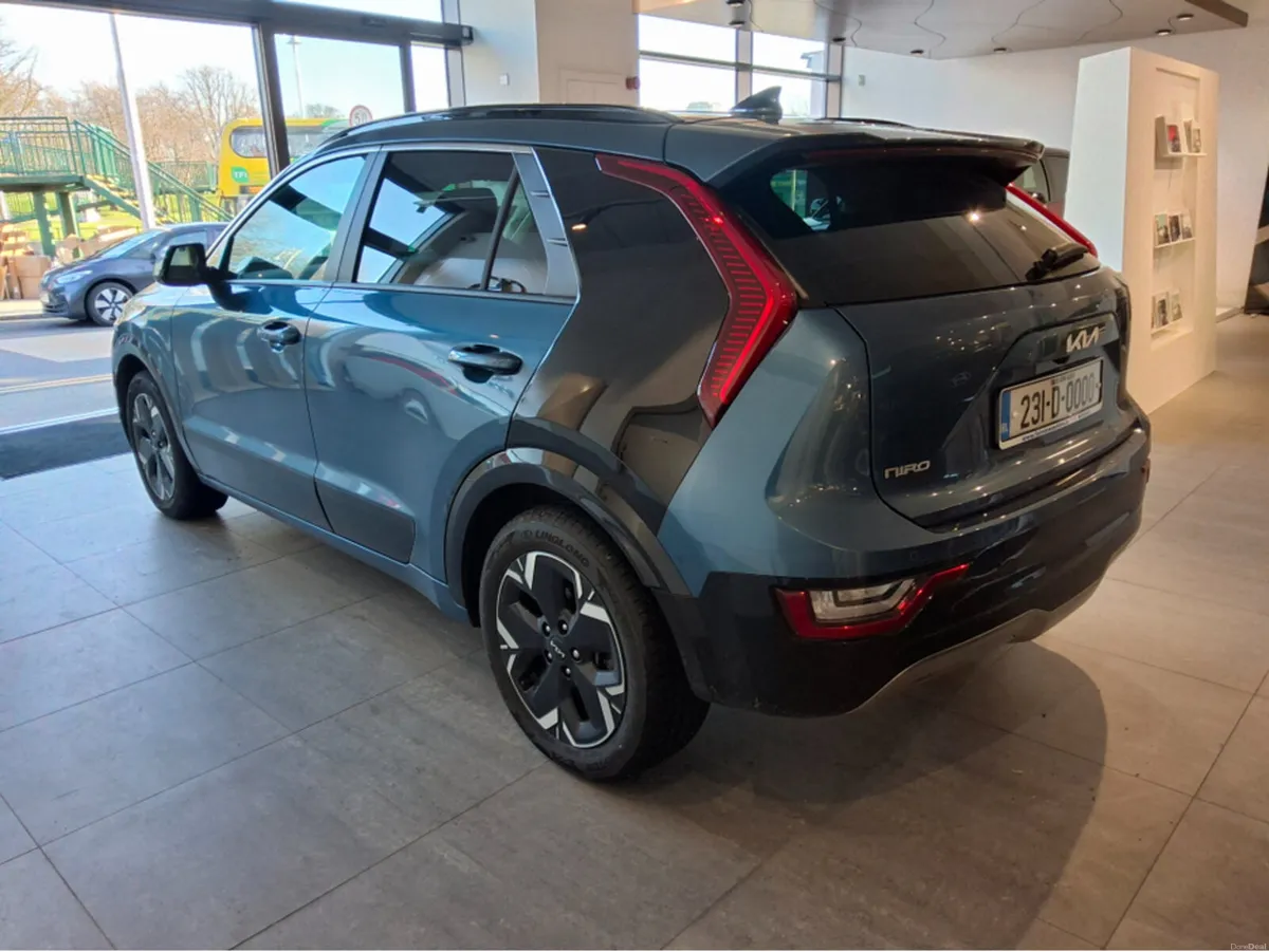 Kia Niro 4 EV  ** TOP SPEC ** LONG RANGE BATTERY * - Image 3