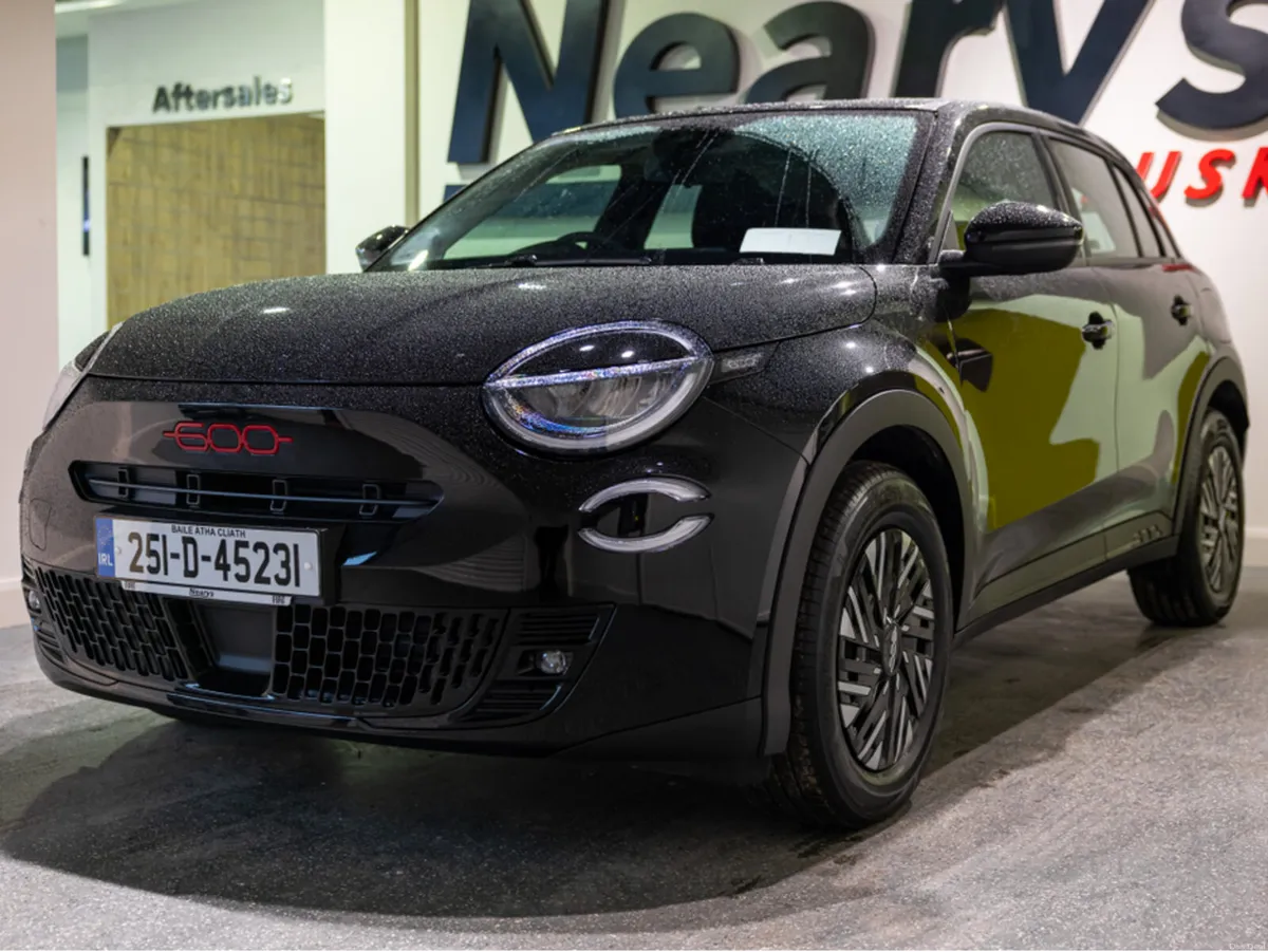 Fiat 600 RED - Image 3