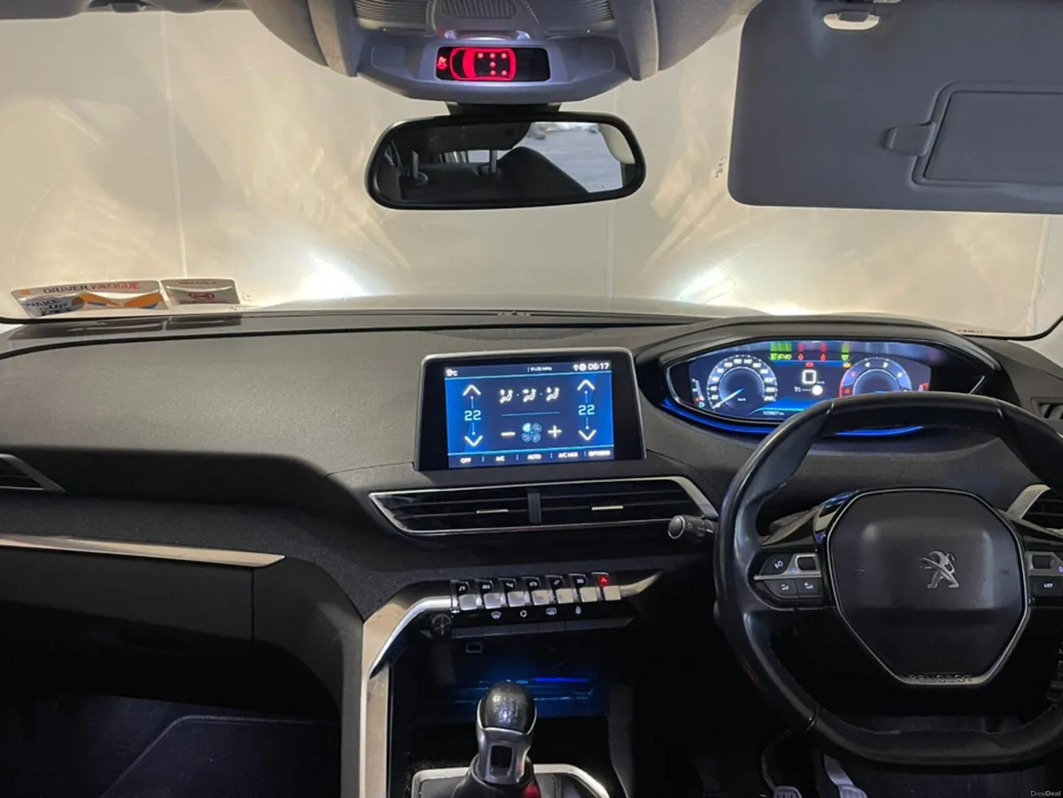 Peugeot 5008 ALLURE 1.5 BLUE HDI 130 6 6.2 4DR - Image 3