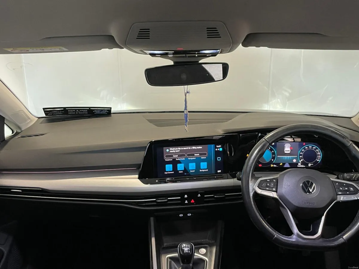 Volkswagen Golf 1.0 TSI 110HP 5DR - Image 3