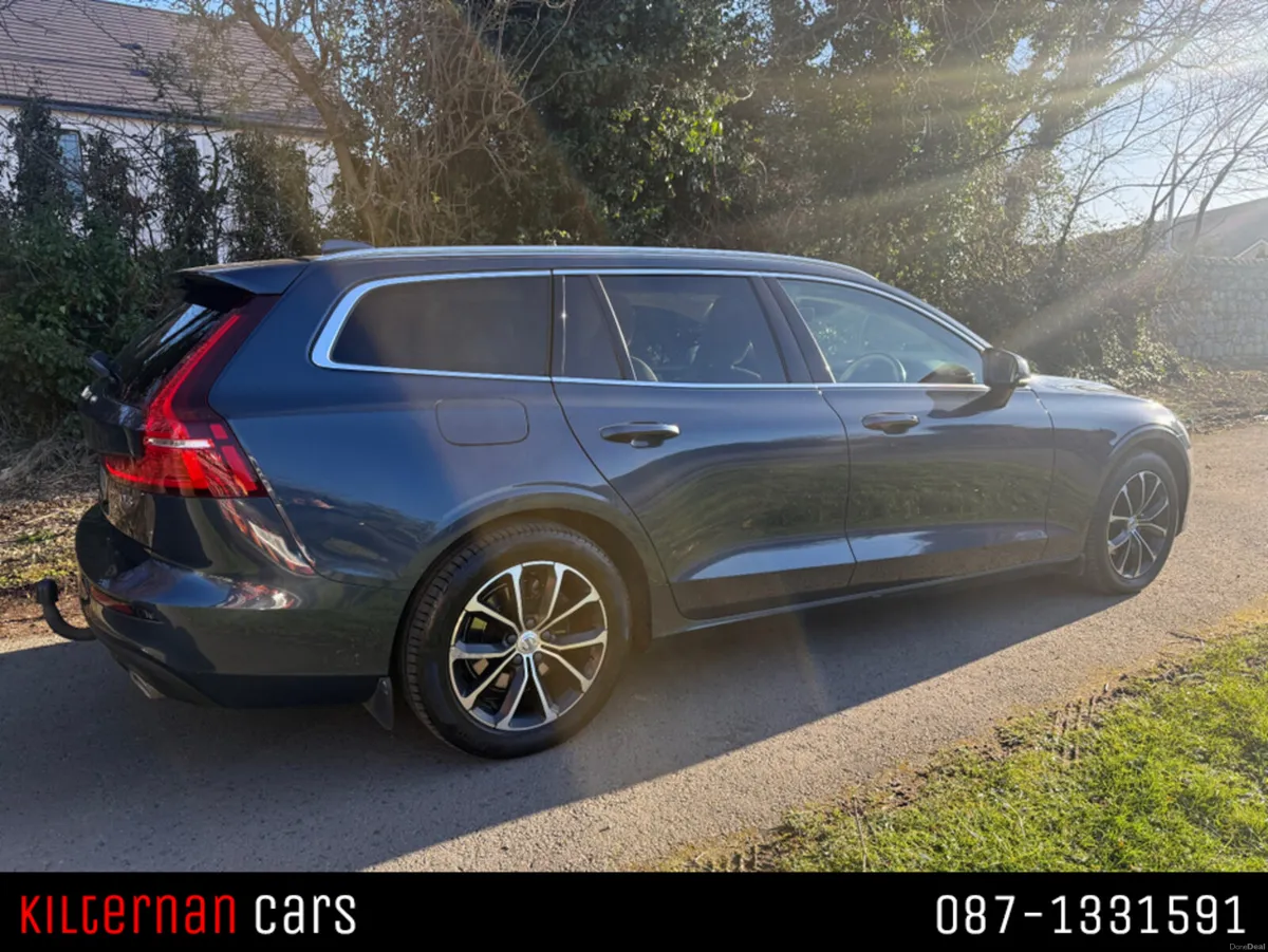Volvo V60 D3 MOMENTUM AT 5DR AUTO - Image 3