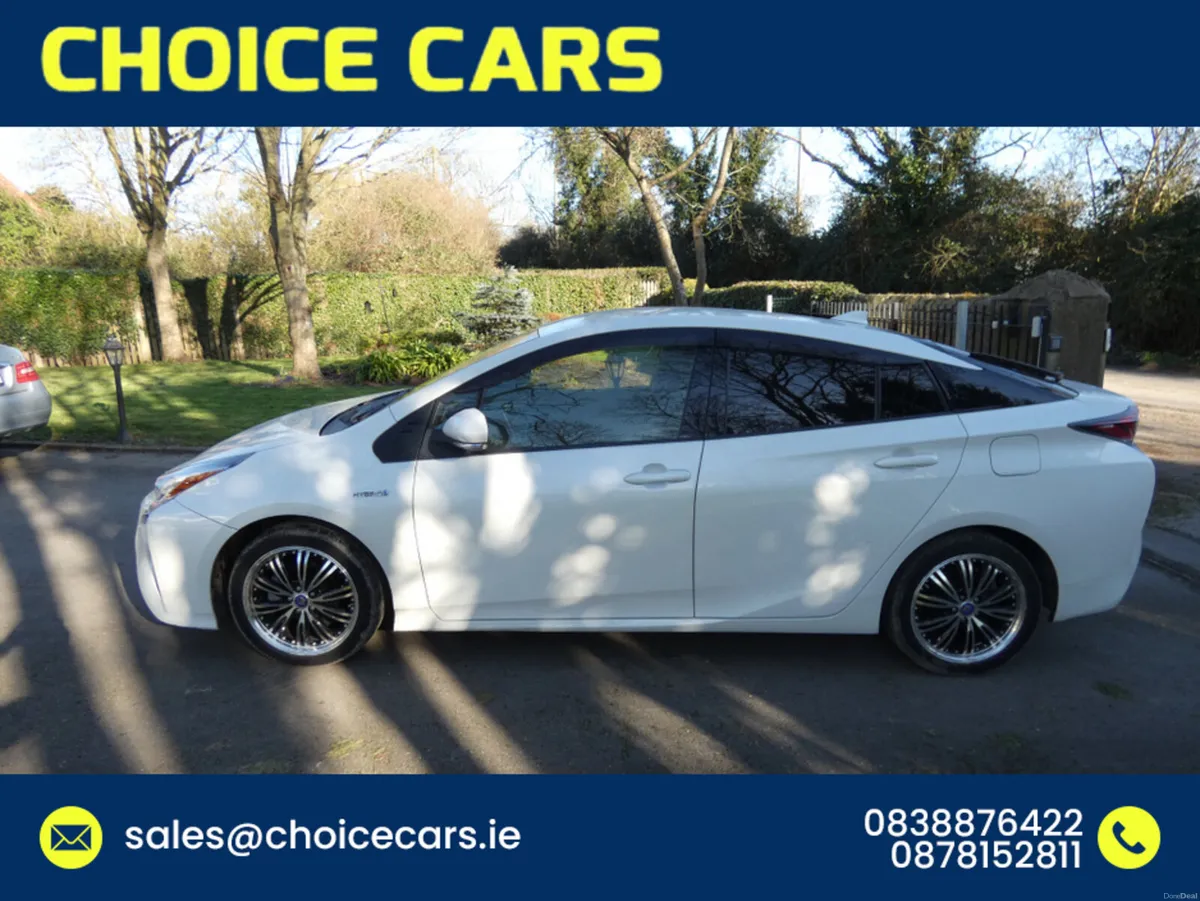 Toyota Prius 1.8 5DR AUTO HYBRID - Image 3